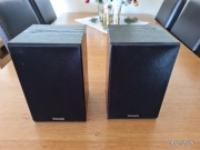 Zestaw głośników Firmy Panasonic do wieży mini radiowej. Wym. 14x14x22 cm