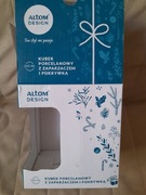 Kubek świąteczny z zaparzaczem.