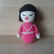 Szydełkowana lalka Kokeshi 14cm