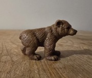 Schleich młody niedźwiedź brunatny figurka model wycofany