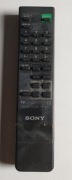 zabytkowy pilot do telewizora marki Sony model RM-687C