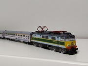 Model kartonowy  pociąg lokomotywa  expresowy zabawka EU07 IC PKP Intercity