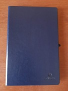 Granatowy notatnik notes w linie z zakładką i gumką na długopis A5 Zurich