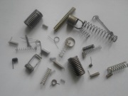 Sprężynki małe, różnego zastosowania. szt.30.