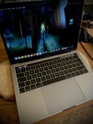 MacBook Pro 13,3 cala, 8 Gb RAM | 128 Gb pamięć SSD , z Touch Bar