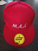 Czerwona czapka z daszkiem 