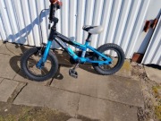 Rower dziecięcy specialized HotRock 12 cali. Kask gratis