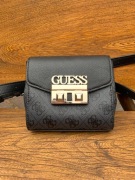 Nerka saszetka Guess czarno-szara