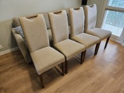 Komplet czterech krzeseł Agata Meble stan BDB.