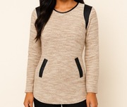 Beżowy długi sweterek błyszcząca nić 