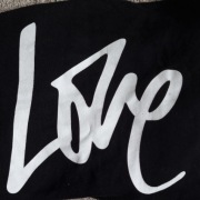 Czarna BLUZA z napisem LOVE