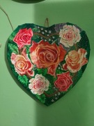 Obraz recznie malowany w ksztalcie serca róże serce piękny unikat