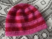 Czapka wykonana ręcznie na szydełku