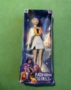Lalka z serii "Fashion Girls"