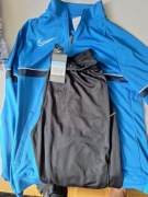 Dres Nike, nowy, rozmiar M.