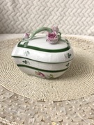 Puzderko z porcelany w kształcie serca Herend