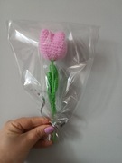 Kwiat tulipan różowy na szydełku wielkanocny 