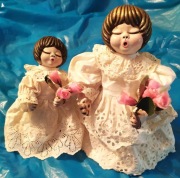 figurki Thun Bolzano Italy para śpiewających dzieci aniołków