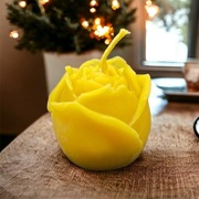 Świeca świeczka woskowa z wosku pszczelego róża