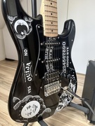 KOMPLET: Gitara Squier Stratocaster (Ouija) + Piec Fender Champion 25 + Akc