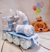 Pociąg / lokomotywa z pieluch chrzest, roczek, narodziny, baby boom