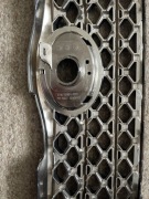 Grill, atrapa zderzaka przedniego TOYOTA COROLLA E12T sedan.