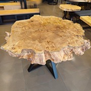 Wyjątkowy STÓŁ Z PLASTRA TOPOLI