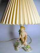 Lampka nocna mała sygnowana aniołek putto Drezno