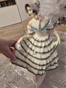 Przepiękna olbrzymia figurka tancerka Keramos Wien Podany dziewczyna 