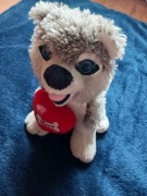 Pluszowy piesek husky z serduszkiem