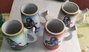 Komplet 4 porcelanowych kufli do piwa  Lubiana stan bdb, wzór kaszubski. 