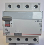 Wyłącznik różnicowoprądowy LEGRAND 63A typ AC 30mA  TX3  Różnicówka 411709