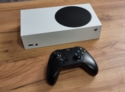 Xbox Series S w bardzo dobrym stanie stanie 