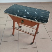 Stolik gazetnik retro na kółkach lata 60te vintage