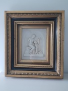 Alabastrowy obraz w złoto - czarnej ramie