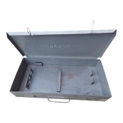 Stara Metalowa Skrzynka PERUN – PRL Vintage Retro Warsztat