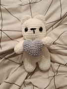 Pluszowy miś z sercem 