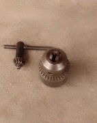 Uchwyt do wiertarki z kluczykiem