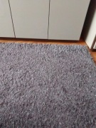 Dywan o ciemno różowo fioletowym kolorze 