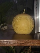 Jelenie w lesie świeca z wosku pszczelego