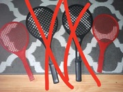 Paletki plastikowe do tenisa dla dzieci.