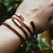 Regulowane delikatne bransoletki miedziane