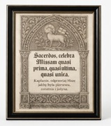 Tabliczka z adagium kapłańskim – zakrystia – łacina i polski – Baranek