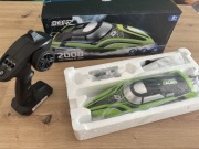 Łódka RC Deerc z oświetleniem led zdalnie sterowana 2 baterie