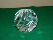 Świecznik szklany kula Cyprys - Kosta Boda Szwecja