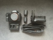 Sony a7R II (42.4MP) | Niski przebieg 44k | Grip + 2 akumulatory