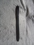 Pasek czarny skórzany na czapkę garnizonową zapięcie pod brodę 25cm 