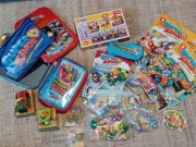 Super Thingsy/Zingsy Unikaty (ZŁOTY) Piórnik, Peleryna, Komiks