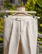 Lekkie jasne spodnie lniane Dressman, 100% len r44-46, białe, zakładki