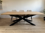 Dębowy stół jadalniany pająk